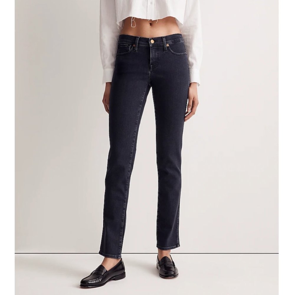 Madewell Low-Rise Grey Wash Jeans, Size 25